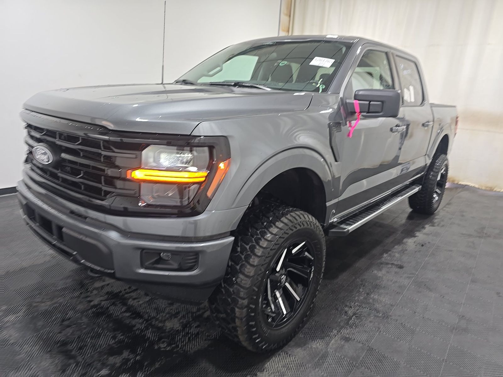 2025 Ford F-150 XLT AWD