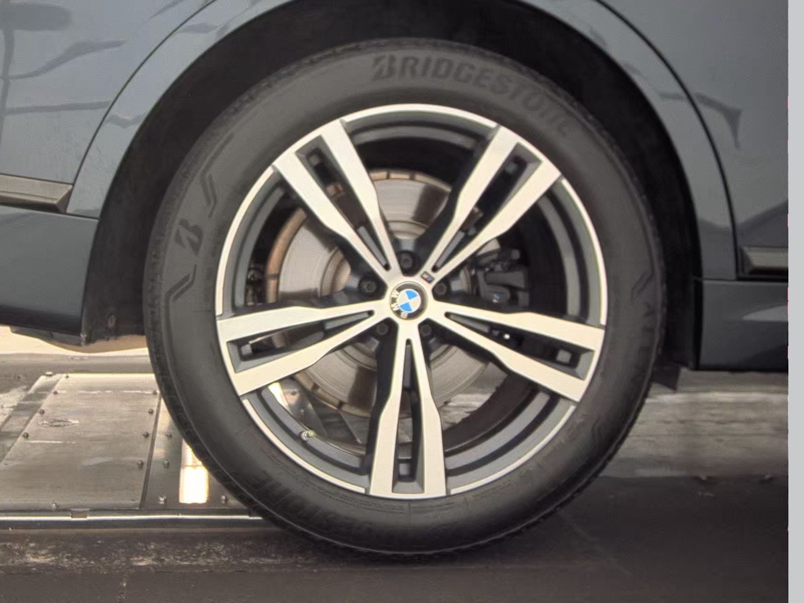 2021 BMW X7 xDrive40i AWD