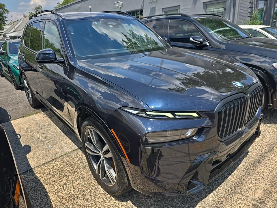 2023 BMW X7 xDrive40i AWD