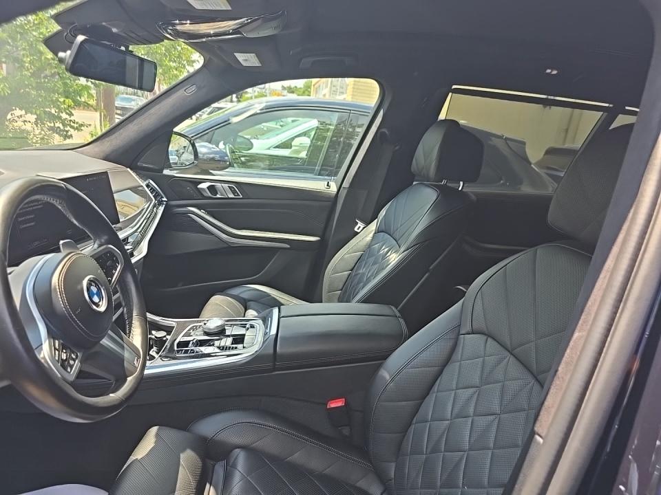 2023 BMW X7 xDrive40i AWD