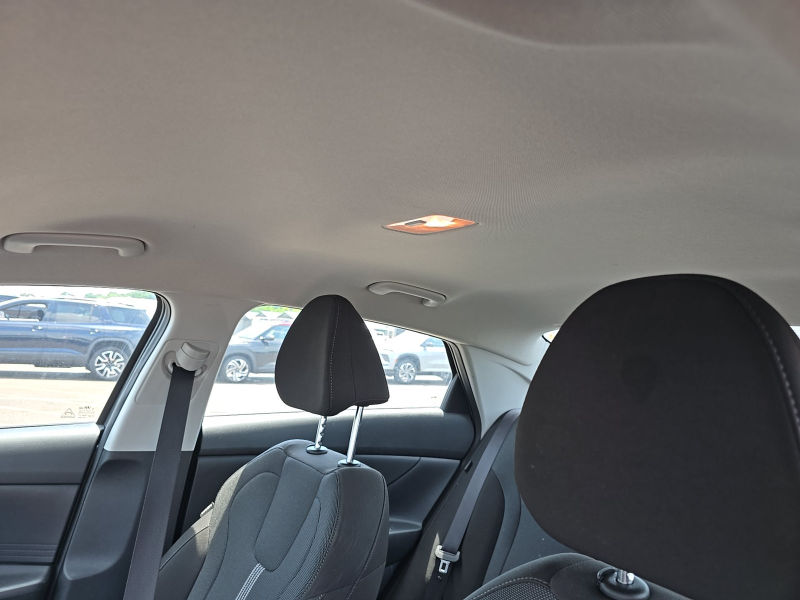 2025 Hyundai Elantra SE FWD