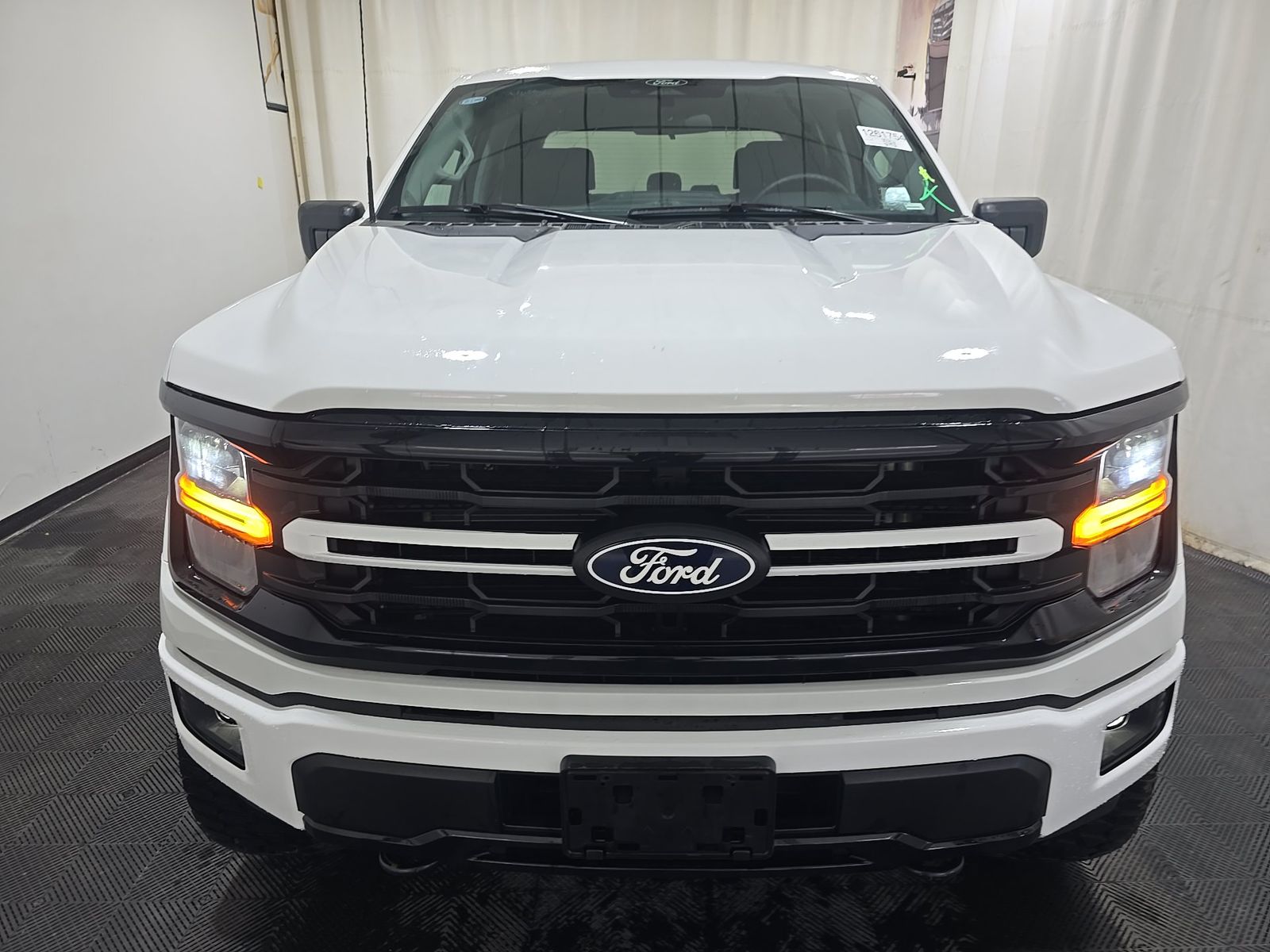 2025 Ford F-150 XLT AWD