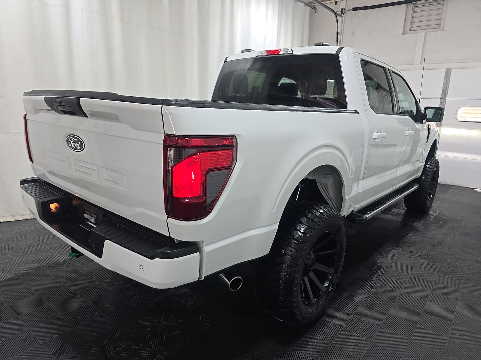 2025 Ford F-150 XLT AWD