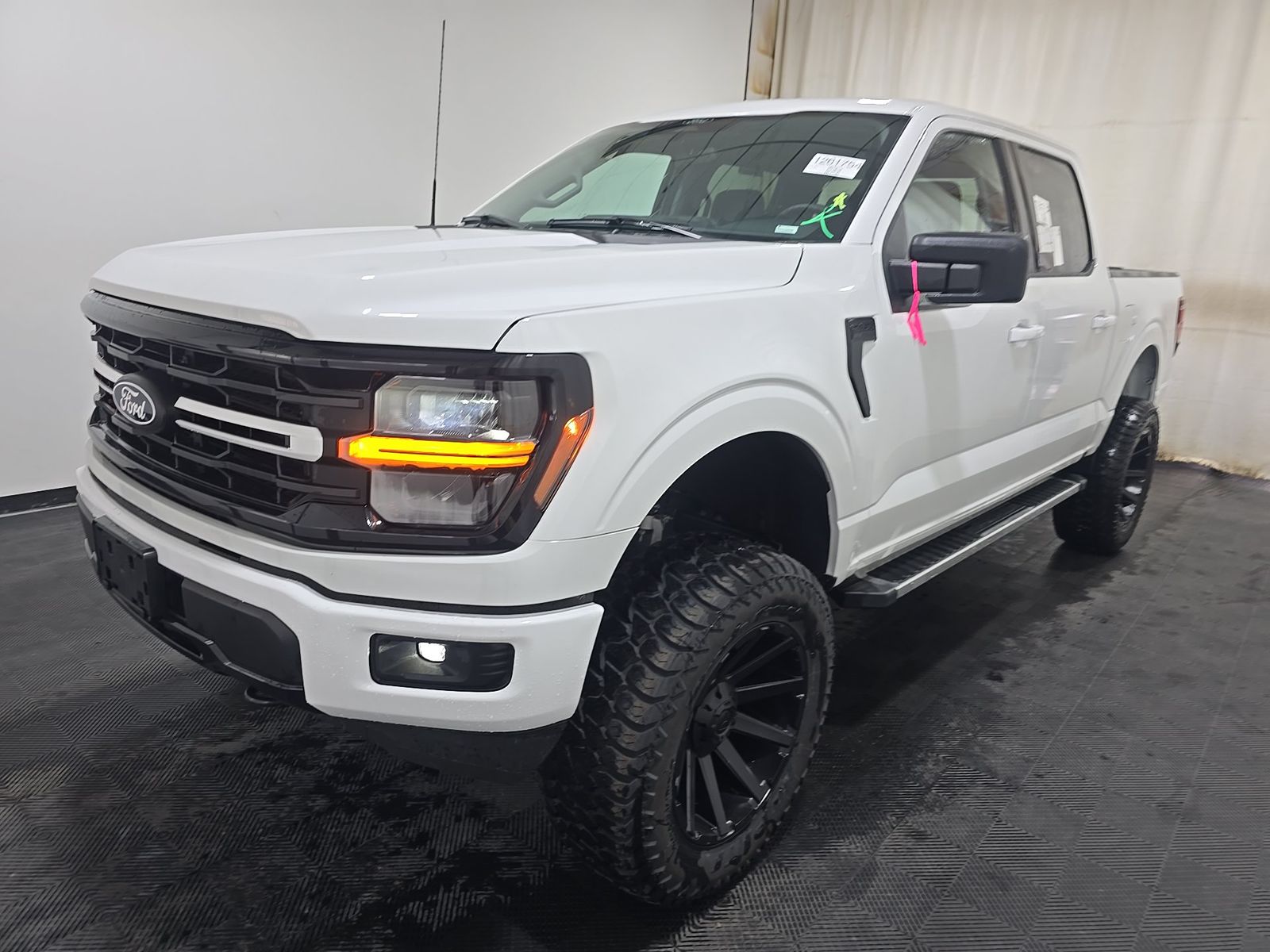 2025 Ford F-150 XLT AWD