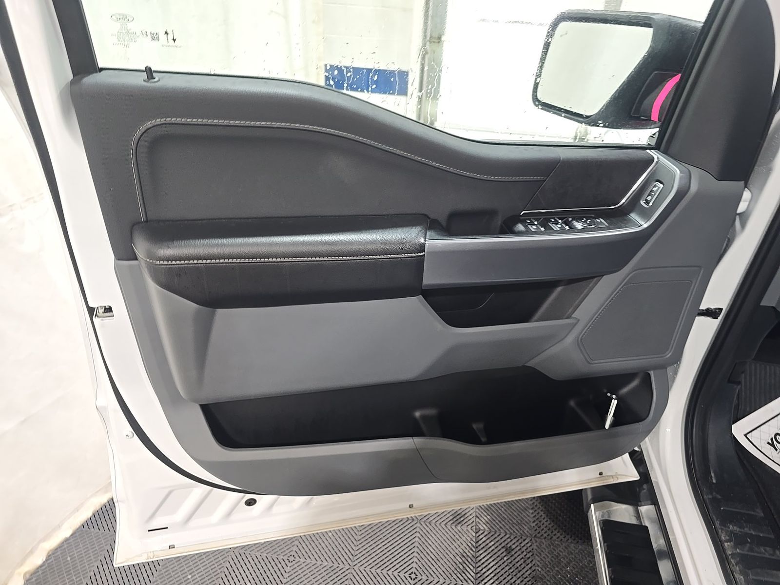 2025 Ford F-150 XLT AWD