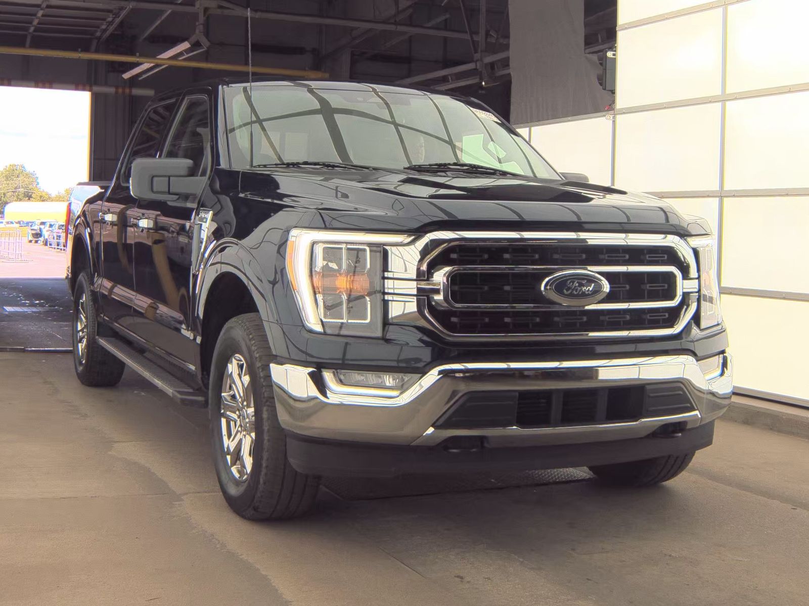 2023 Ford F-150 XLT AWD