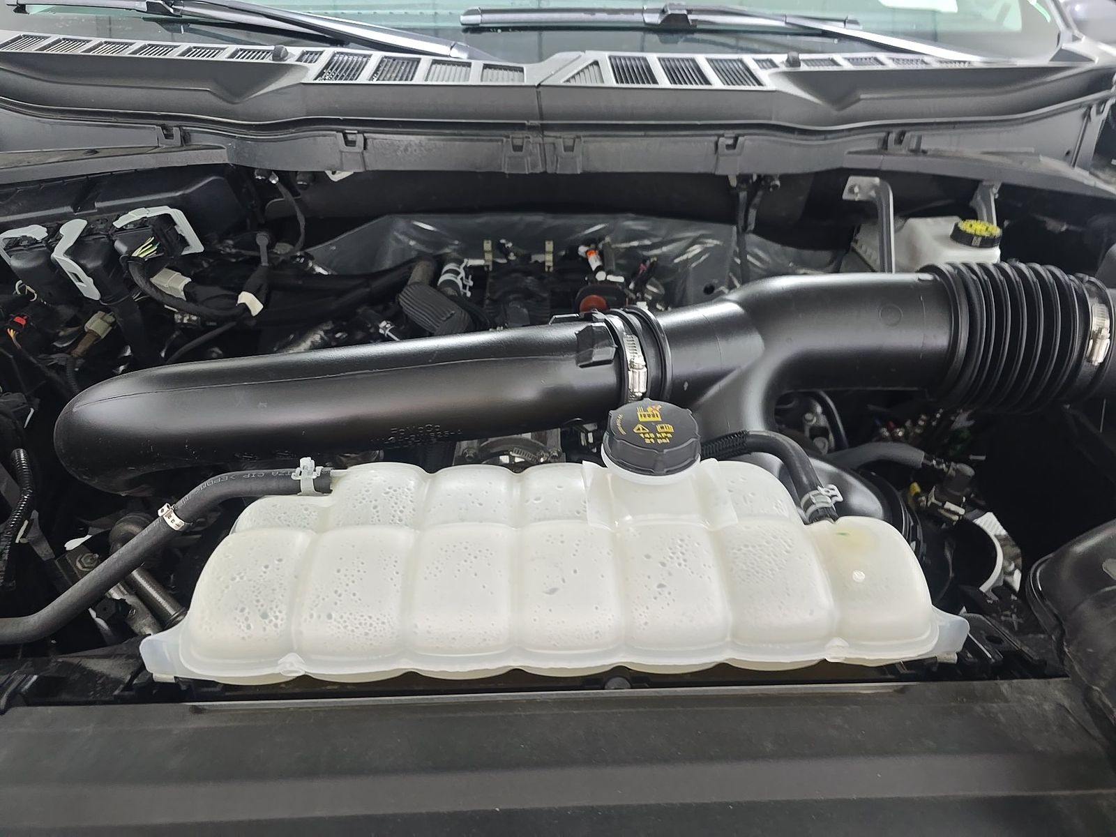 2025 Ford F-150 XLT AWD