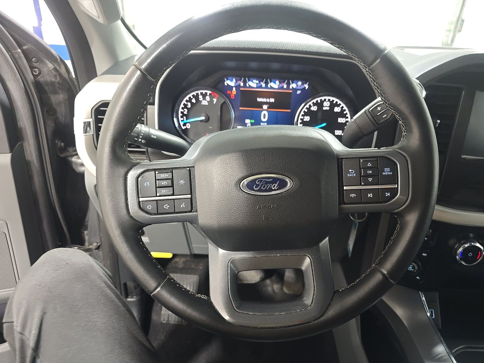 2023 Ford F-150 XLT AWD