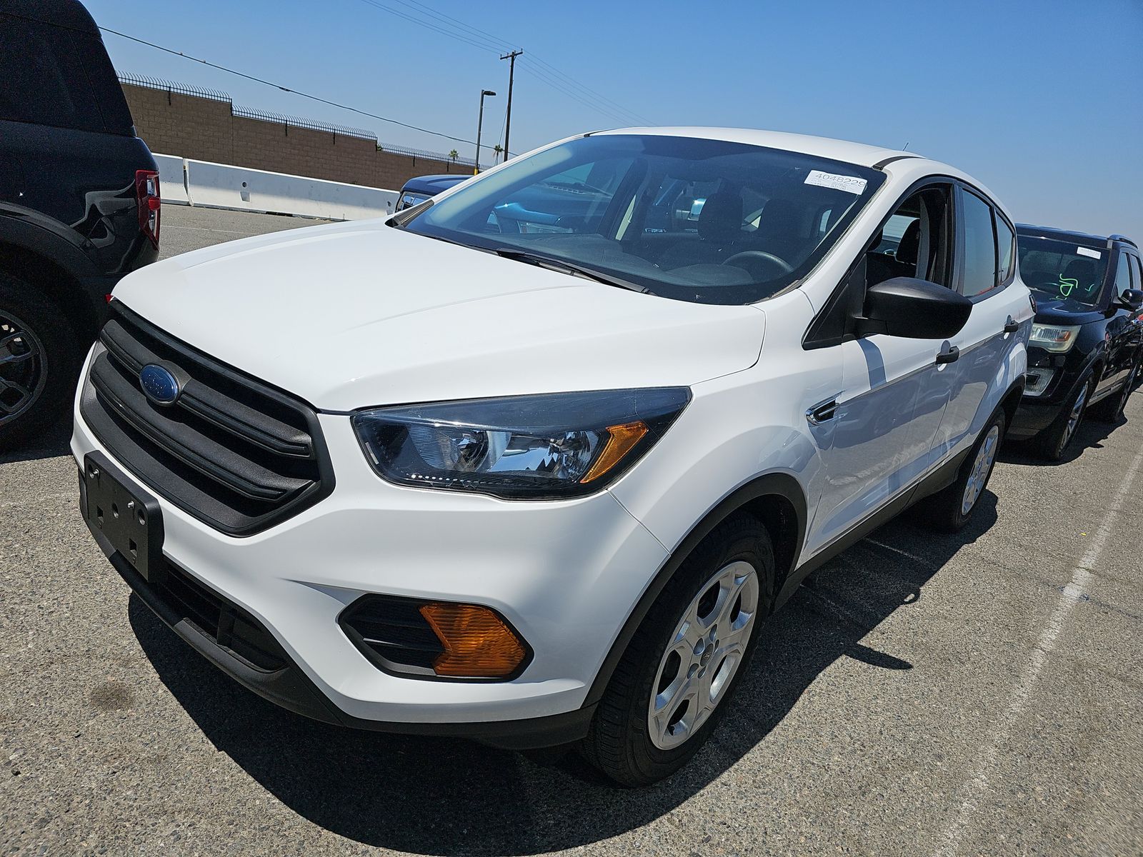 2019 Ford Escape S FWD
