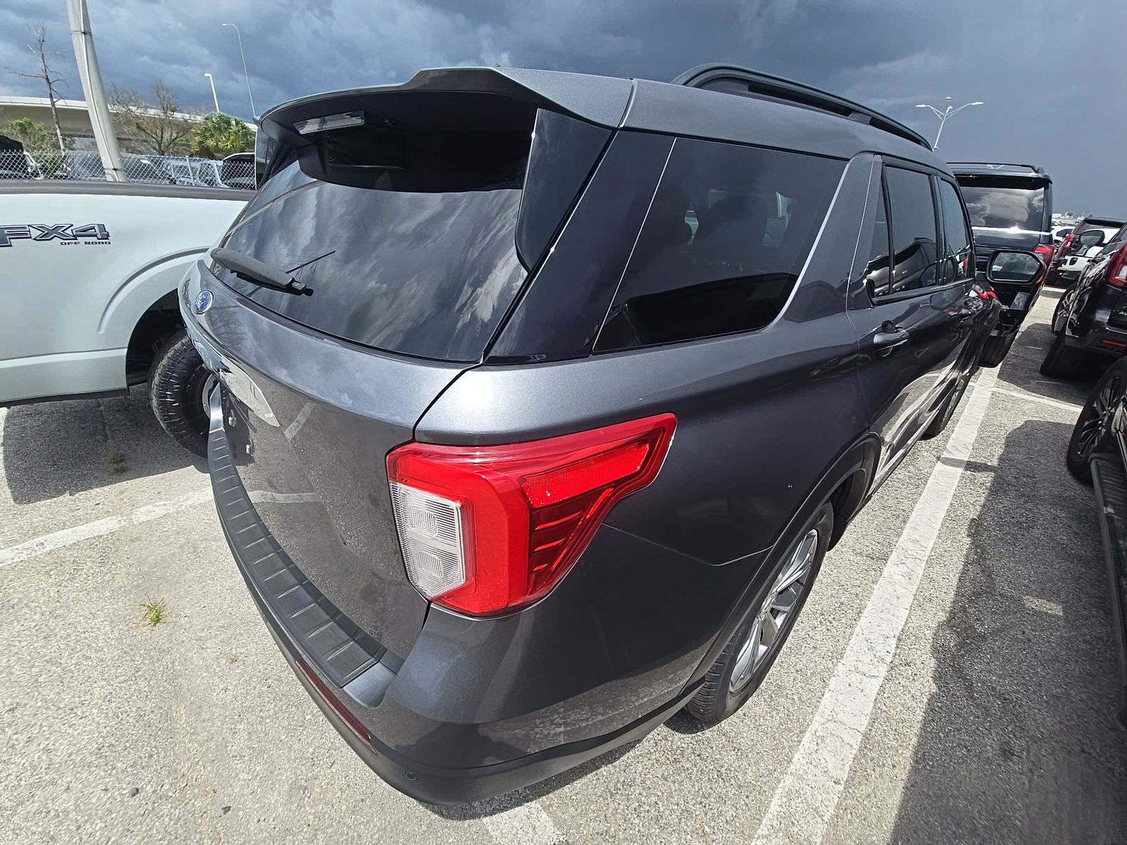 2023 Ford Explorer XLT RWD