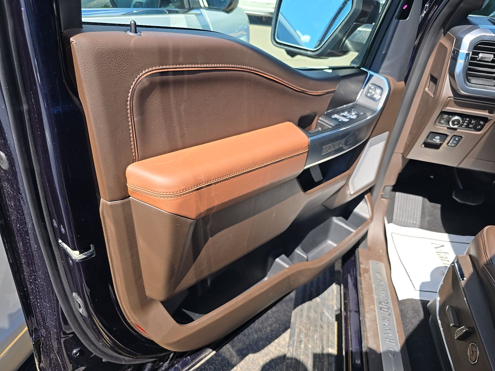 2025 Ford F-150 Hybrid King Ranch AWD