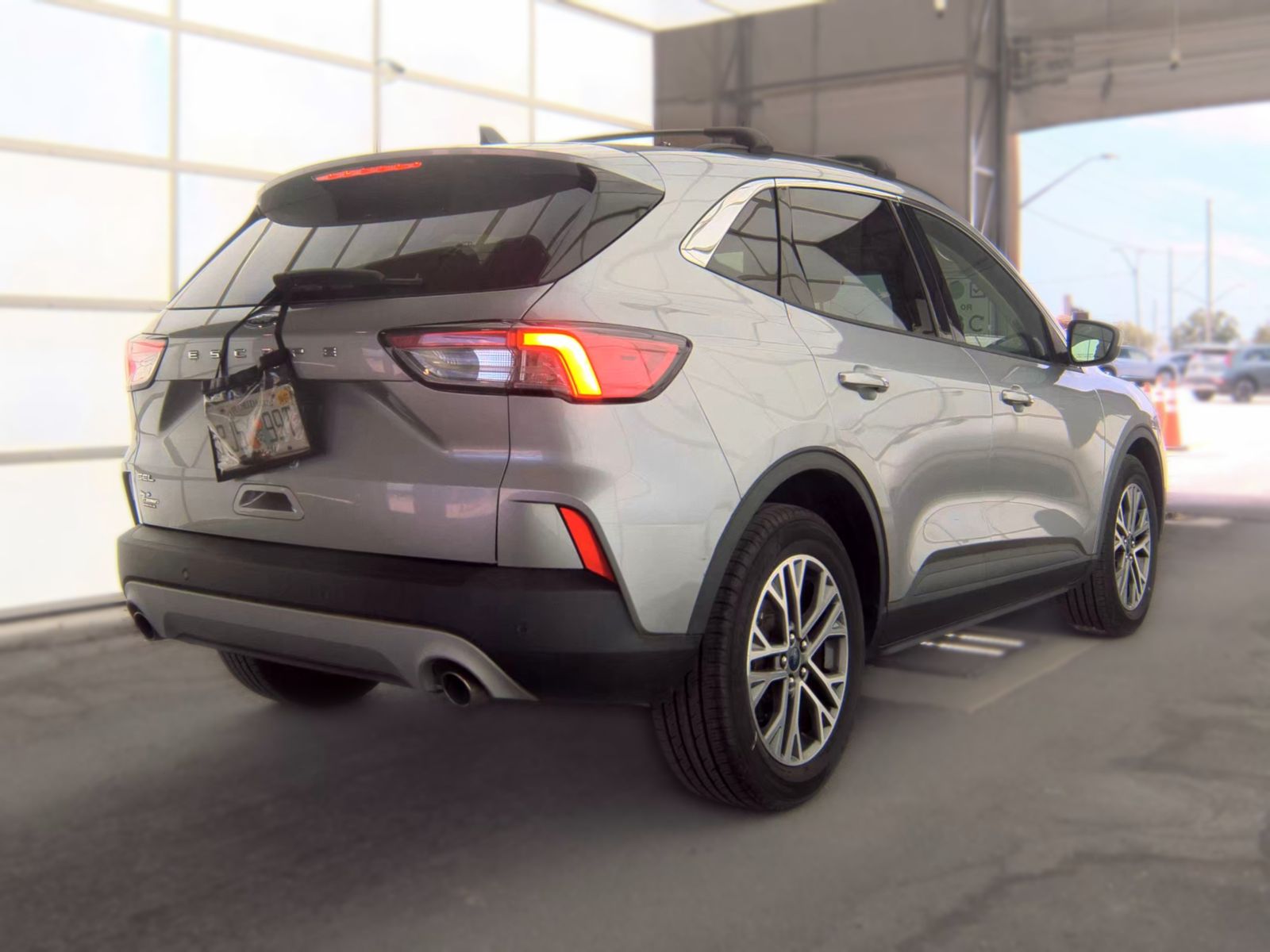 2021 Ford Escape SEL FWD
