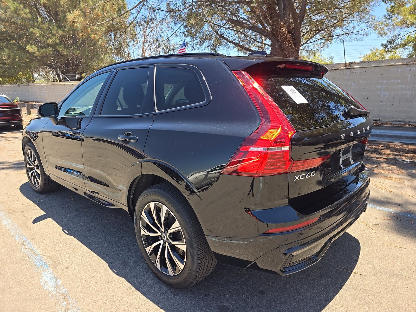 2025 Volvo XC60 B5 Core FWD