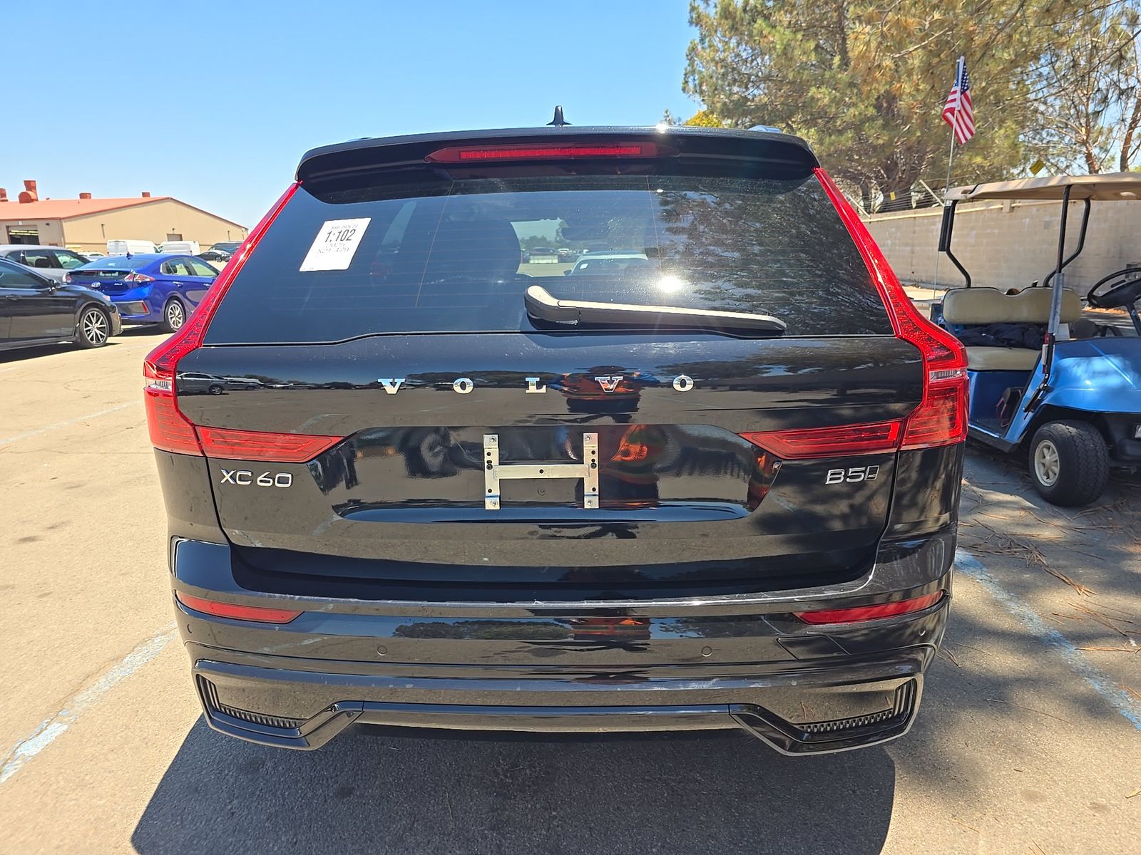 2025 Volvo XC60 B5 Core FWD