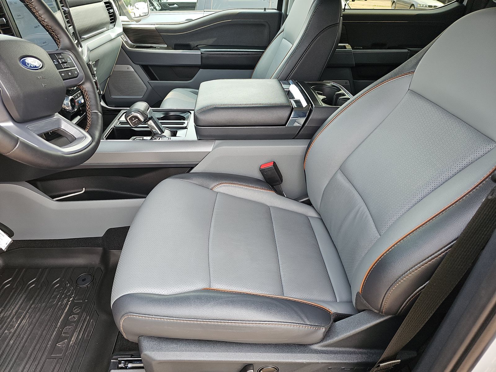 2025 Ford F-150 Hybrid Lariat AWD