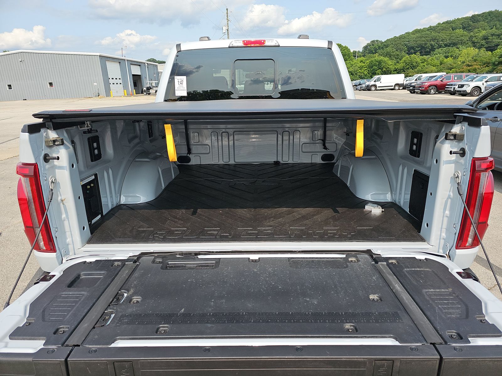 2025 Ford F-150 Hybrid Lariat AWD