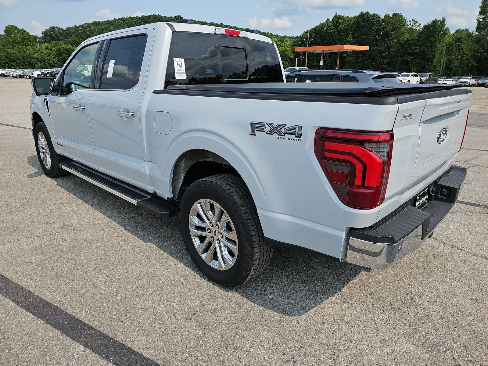 2025 Ford F-150 Hybrid Lariat AWD