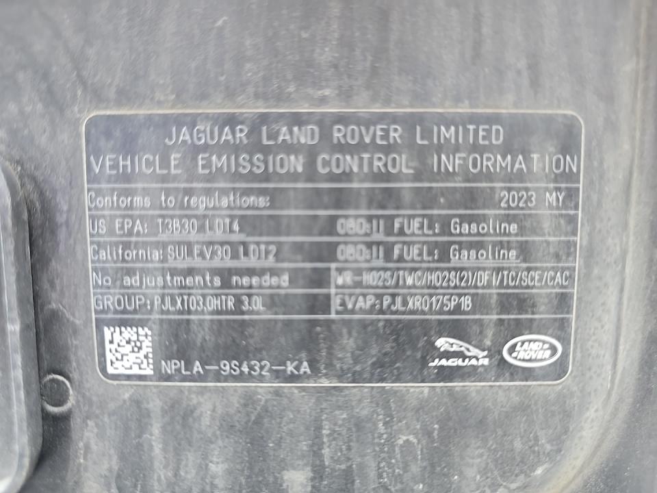 2023 Land Rover Defender 130 X-Dynamic SE AWD