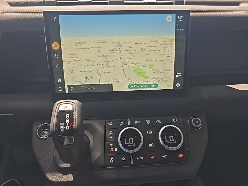 2023 Land Rover Defender 130 X-Dynamic SE AWD