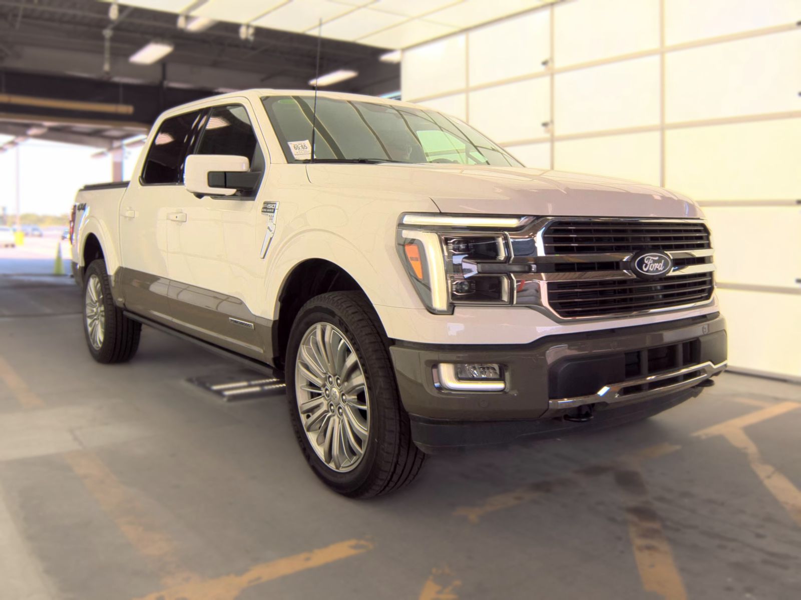 2025 Ford F-150 Hybrid King Ranch AWD