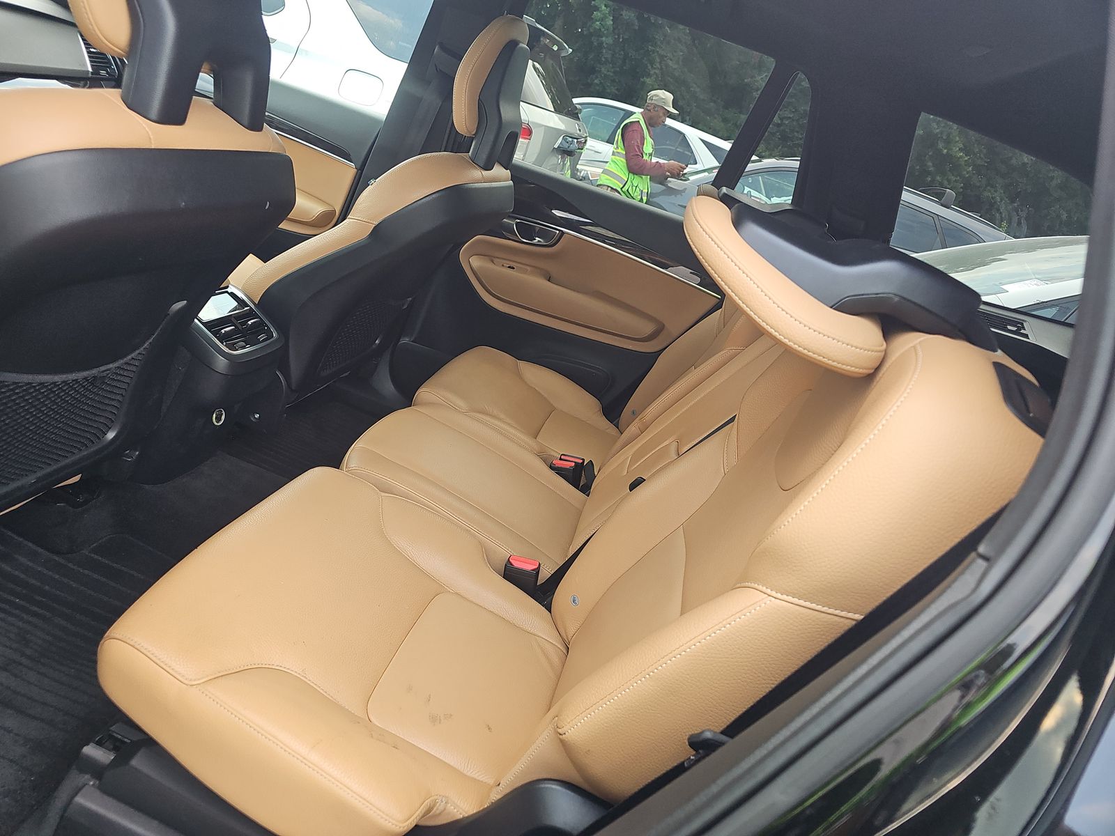 2018 Volvo XC90 T6 Momentum AWD