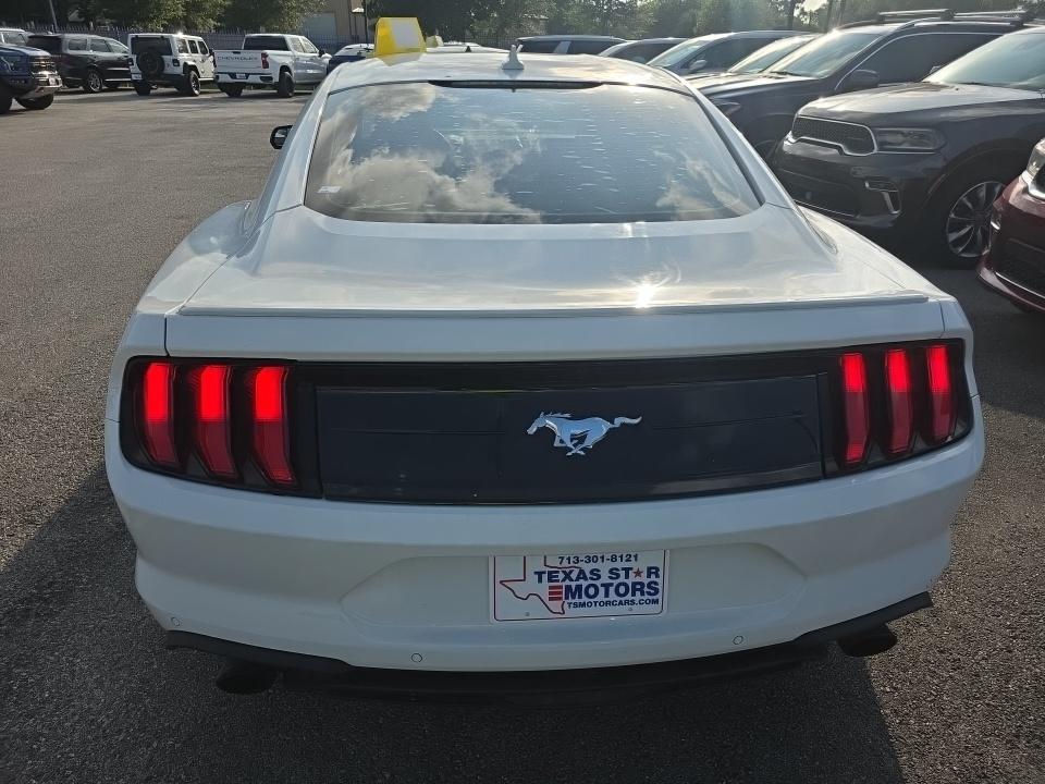 2020 Ford Mustang EcoBoost RWD