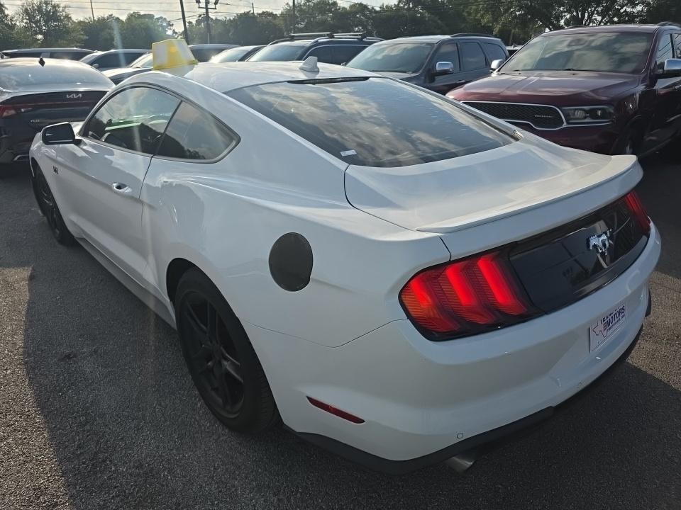 2020 Ford Mustang EcoBoost RWD