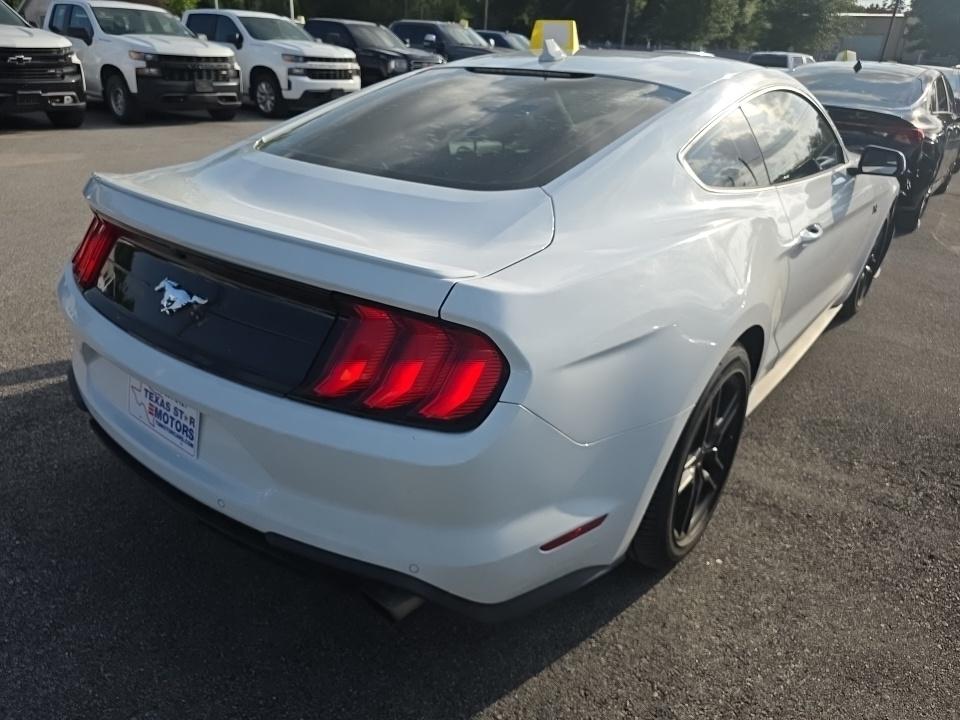 2020 Ford Mustang EcoBoost RWD
