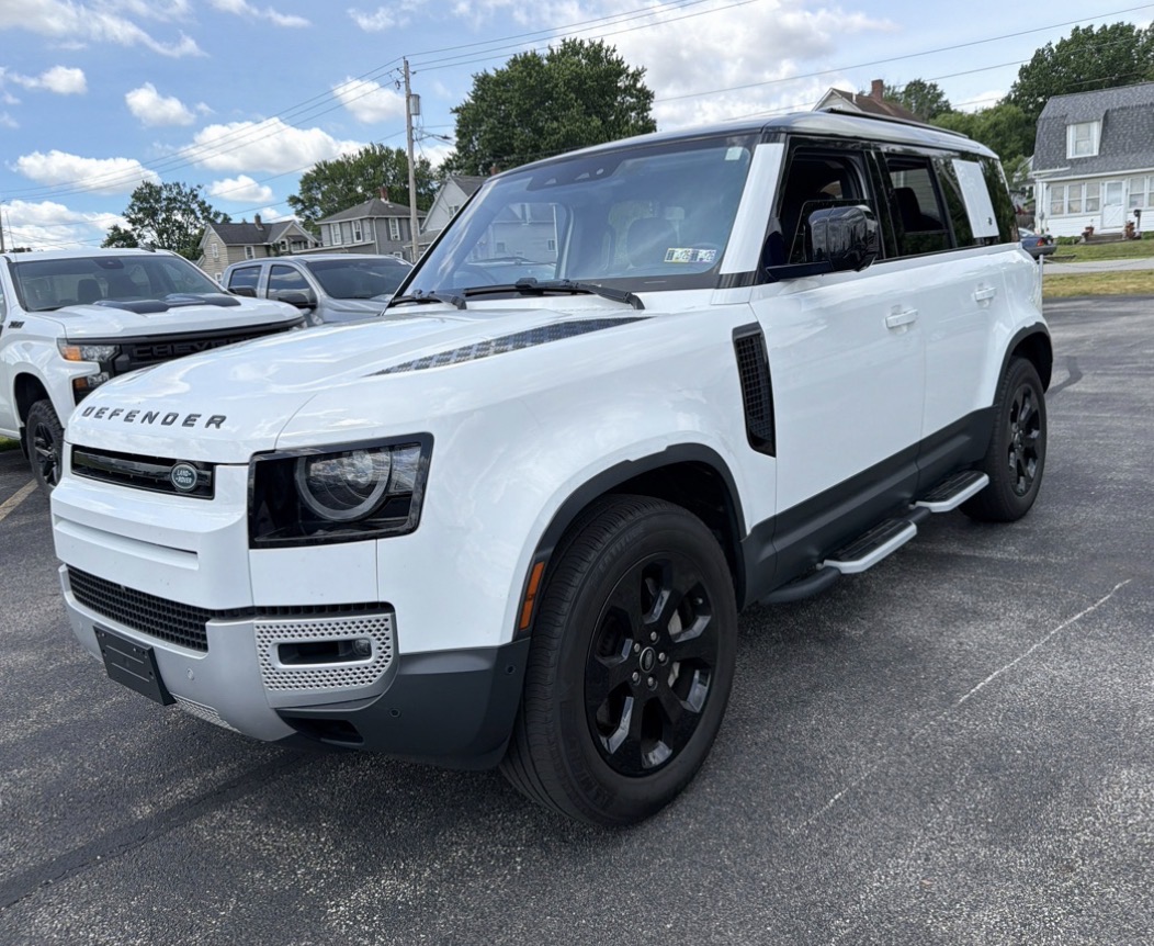 2020 Land Rover Defender 110 SE AWD
