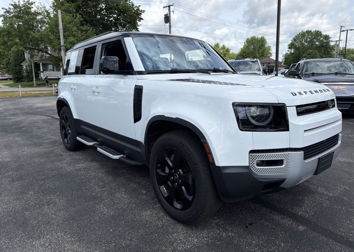 2020 Land Rover Defender 110 SE AWD