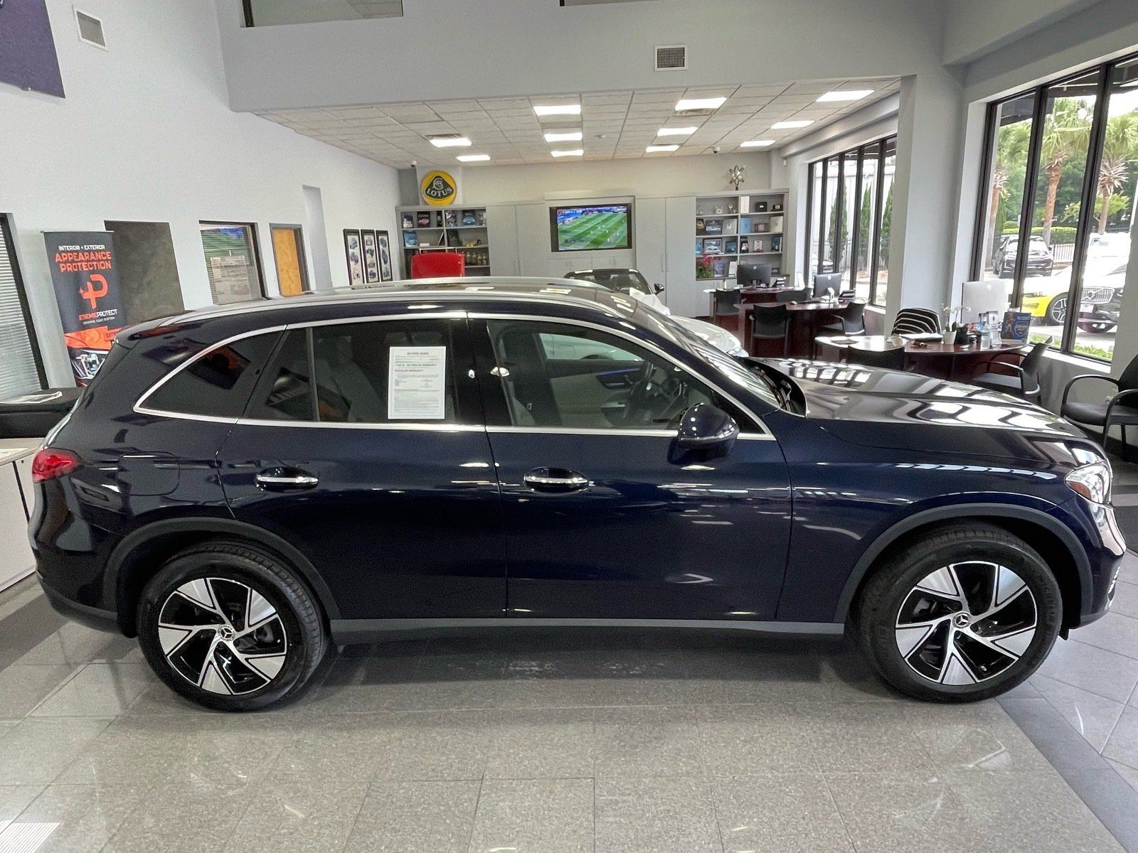 2024 Mercedes-Benz GLC GLC 300 AWD