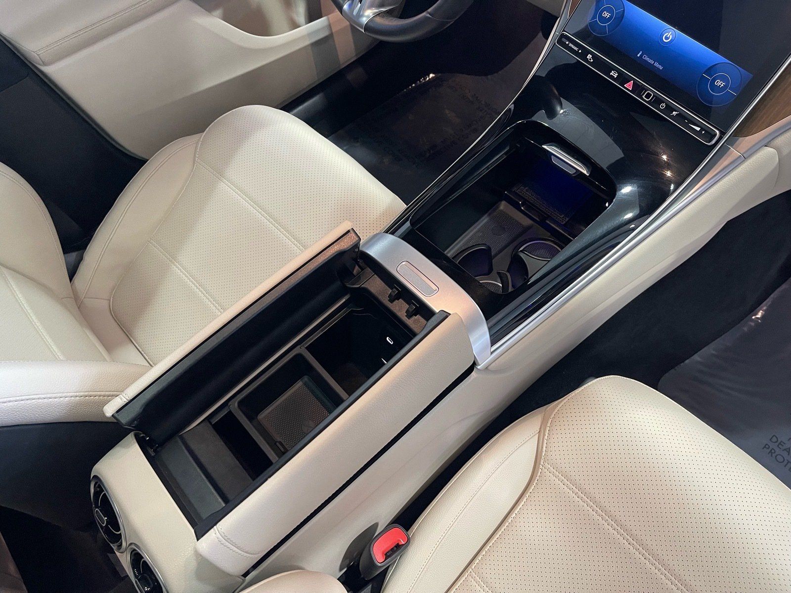 2024 Mercedes-Benz GLC GLC 300 AWD