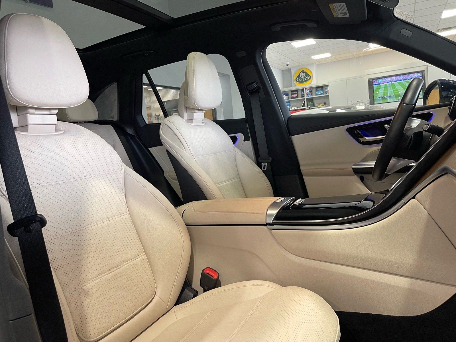 2024 Mercedes-Benz GLC GLC 300 AWD