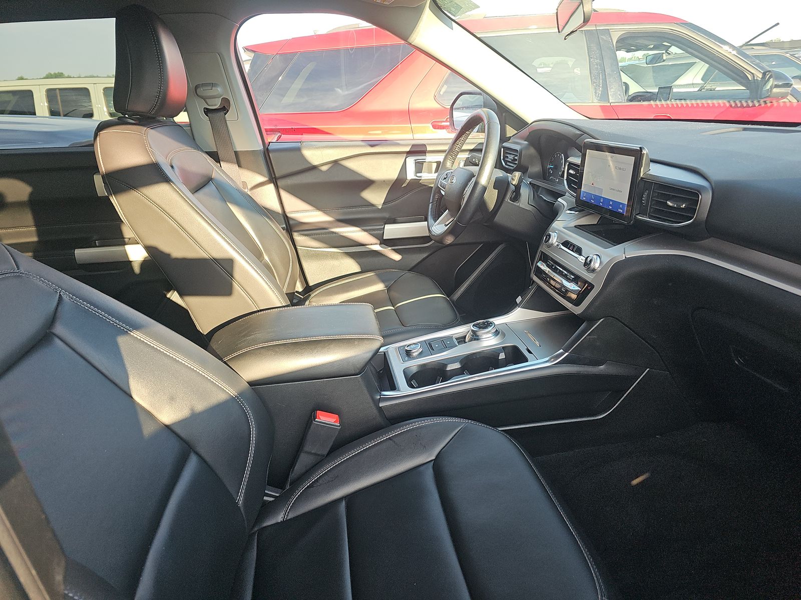 2023 Ford Explorer XLT AWD