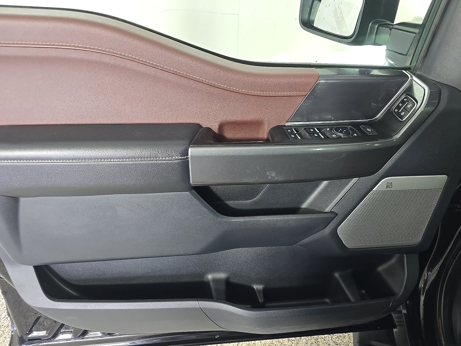 2023 Ford F-150 Hybrid Lariat AWD