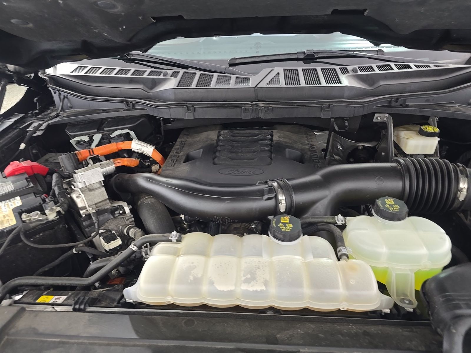 2023 Ford F-150 Hybrid Lariat AWD