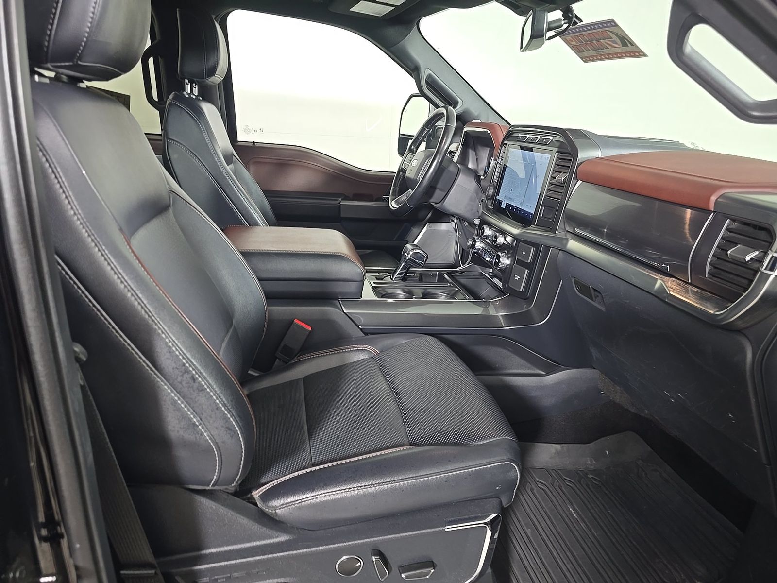 2023 Ford F-150 Lariat AWD