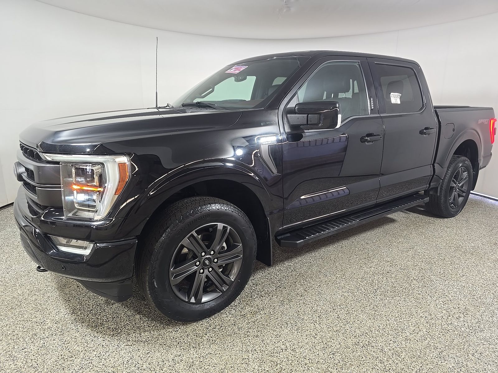 2023 Ford F-150 Lariat AWD