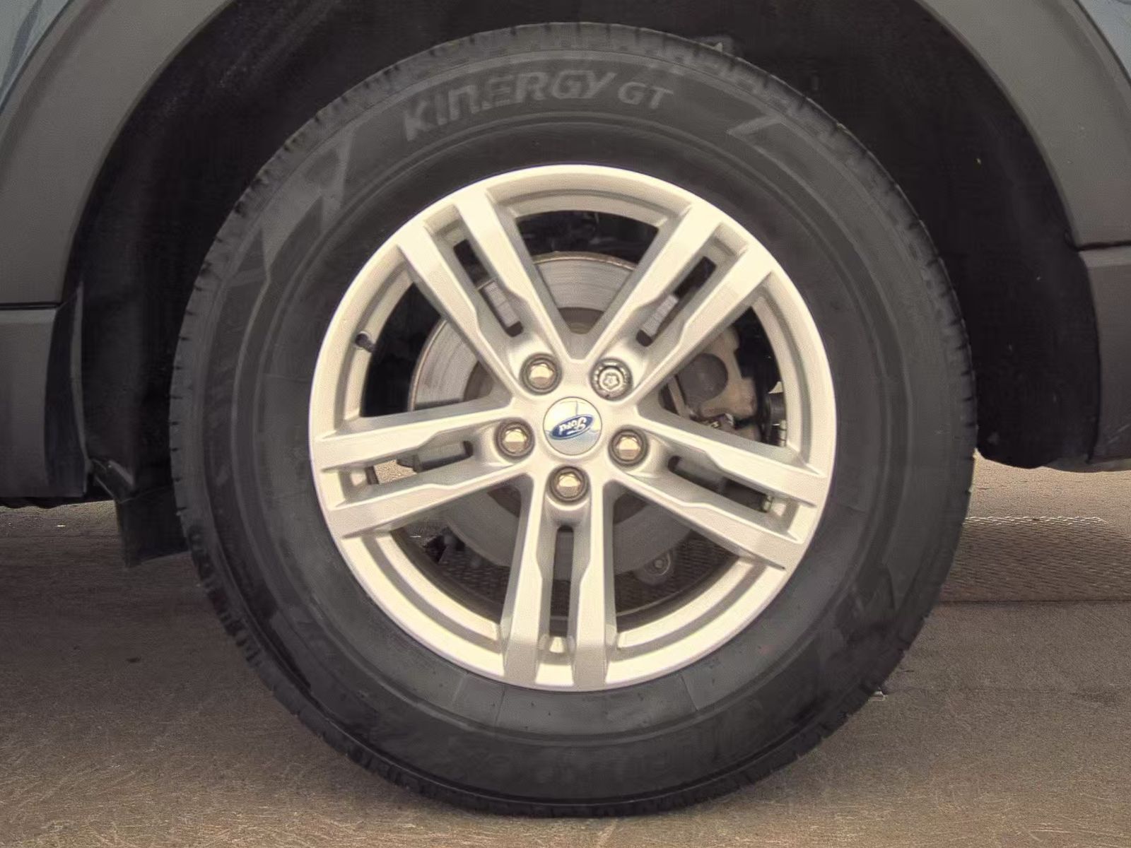 2023 Ford Explorer XLT AWD