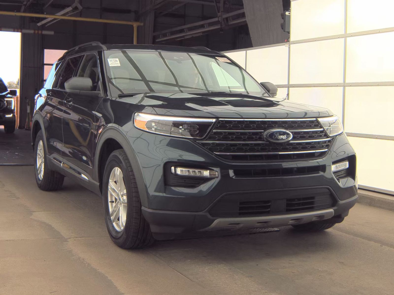 2023 Ford Explorer XLT AWD