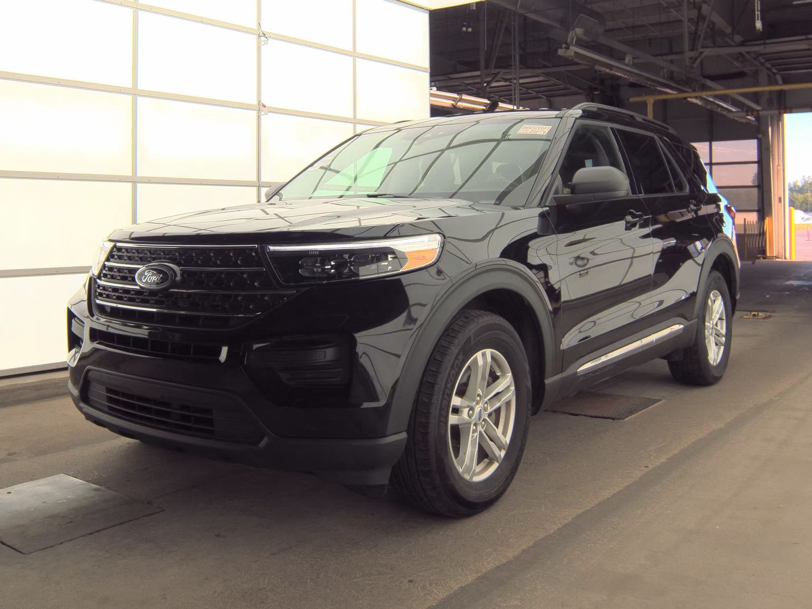 2023 Ford Explorer XLT AWD