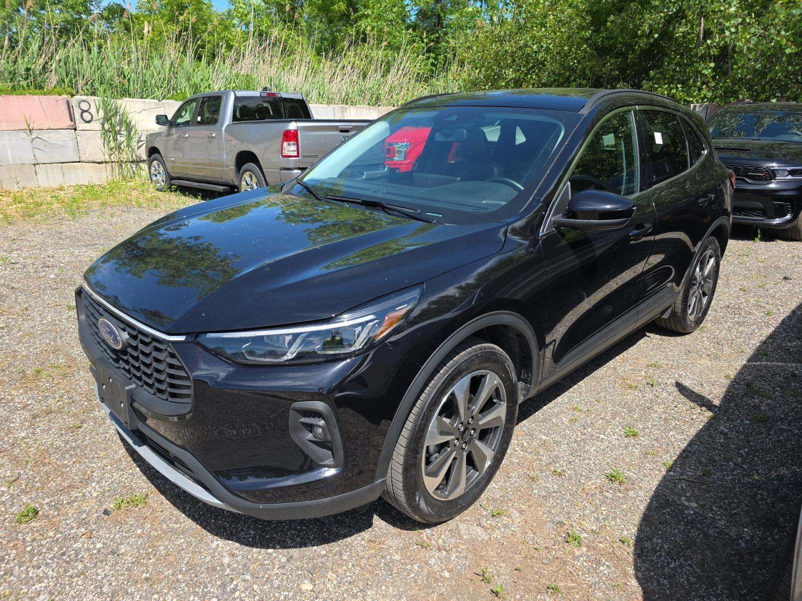 2025 Ford Escape Platinum AWD