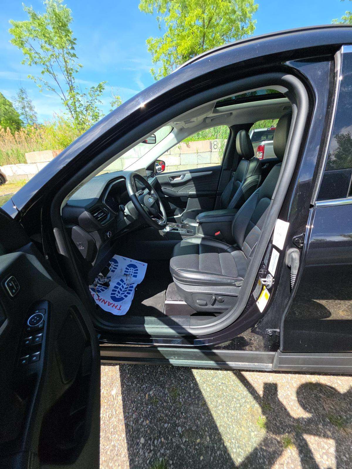 2025 Ford Escape Platinum AWD