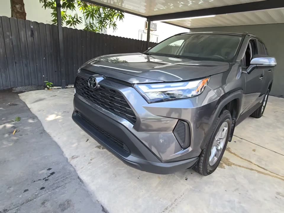 2025 Toyota RAV4 XLE