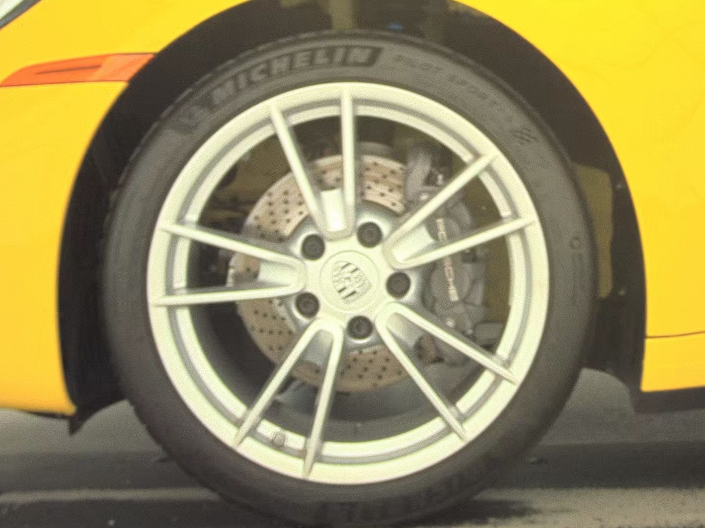 2023 Porsche 911 Carrera RWD
