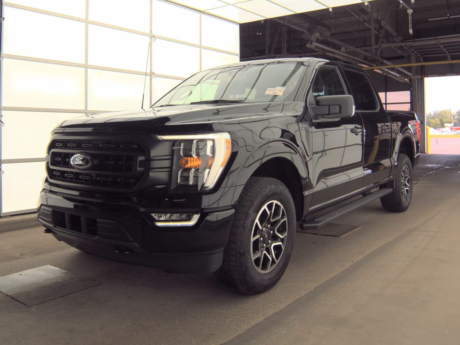 2023 Ford F-150 XLT AWD