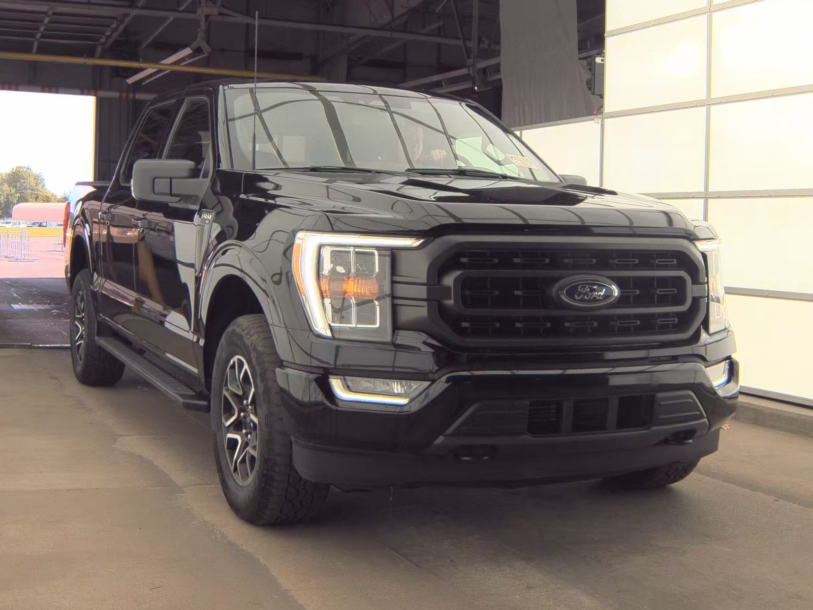2023 Ford F-150 XLT AWD