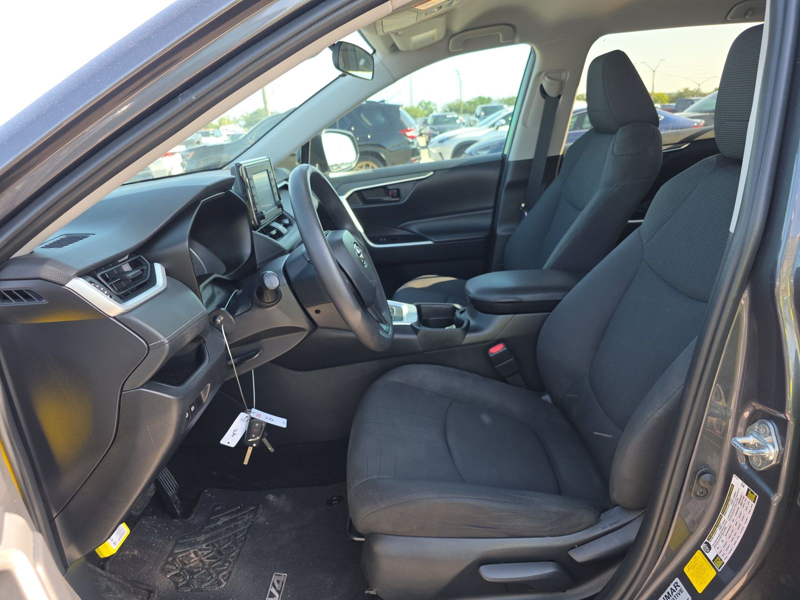 2019 Toyota RAV4 LE FWD