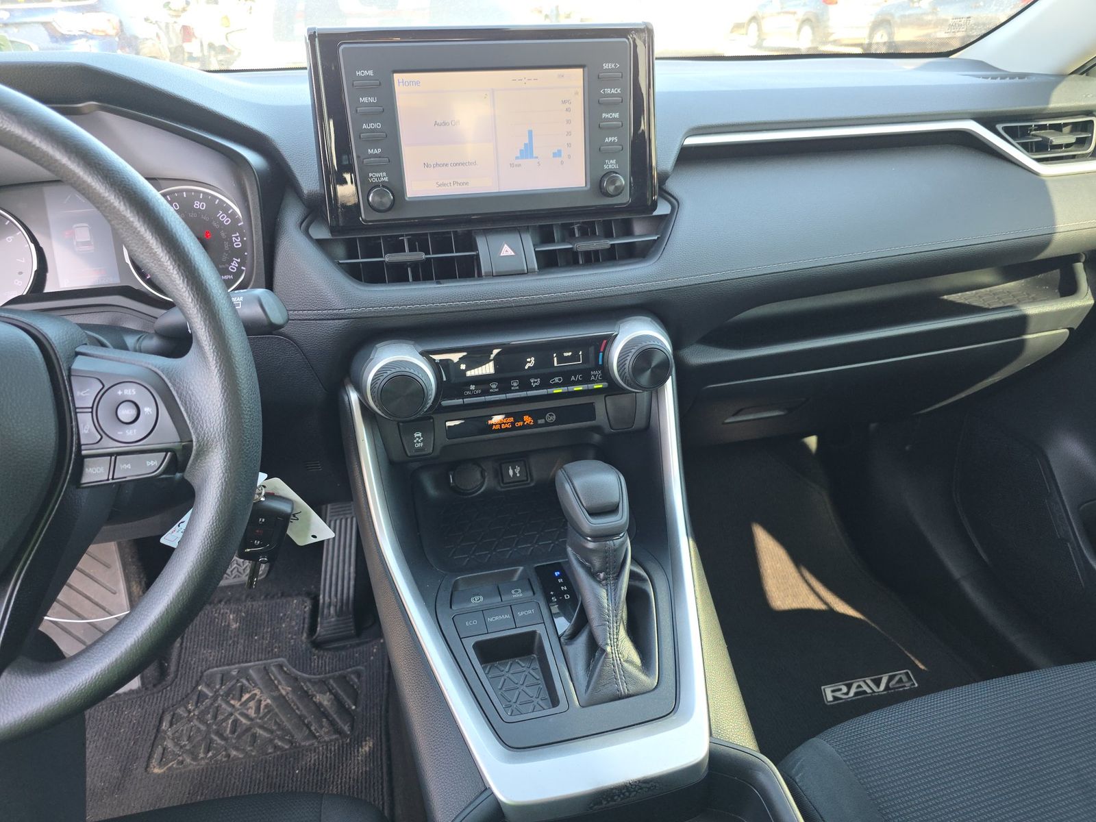 2019 Toyota RAV4 LE FWD