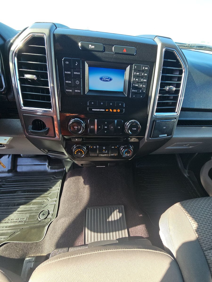 2016 Ford F-150 XLT RWD